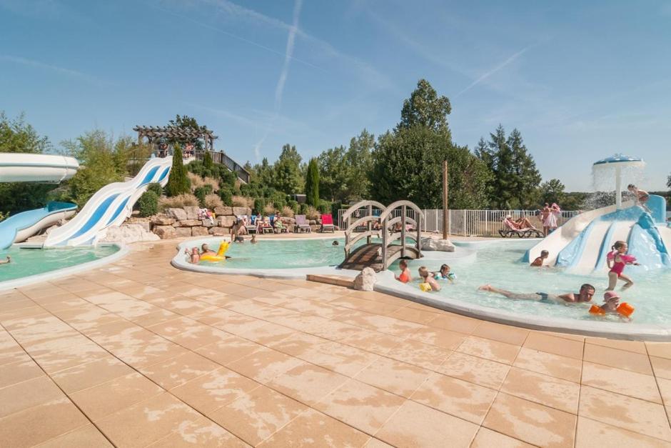 Hotel Camping Le Caussanel Canet-de-Salars Zewnętrze zdjęcie