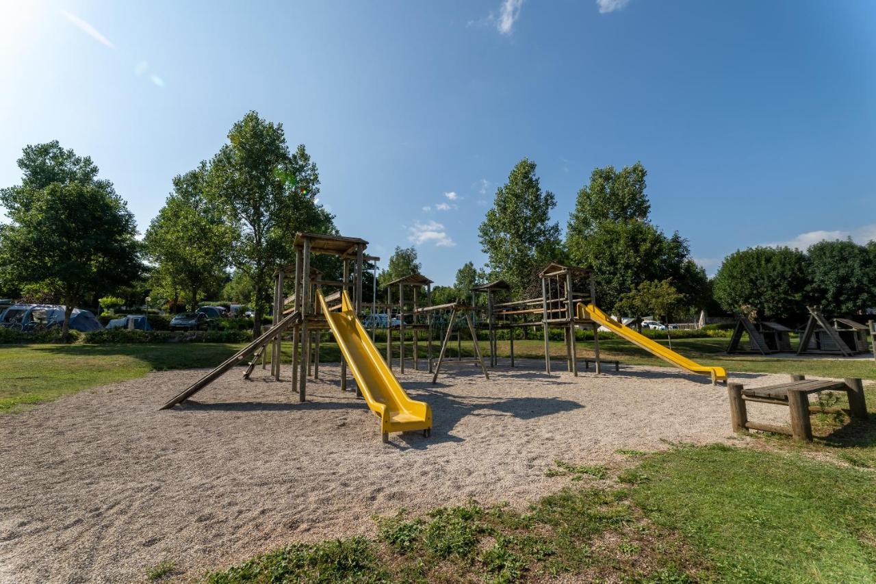 Hotel Camping Le Caussanel Canet-de-Salars Zewnętrze zdjęcie