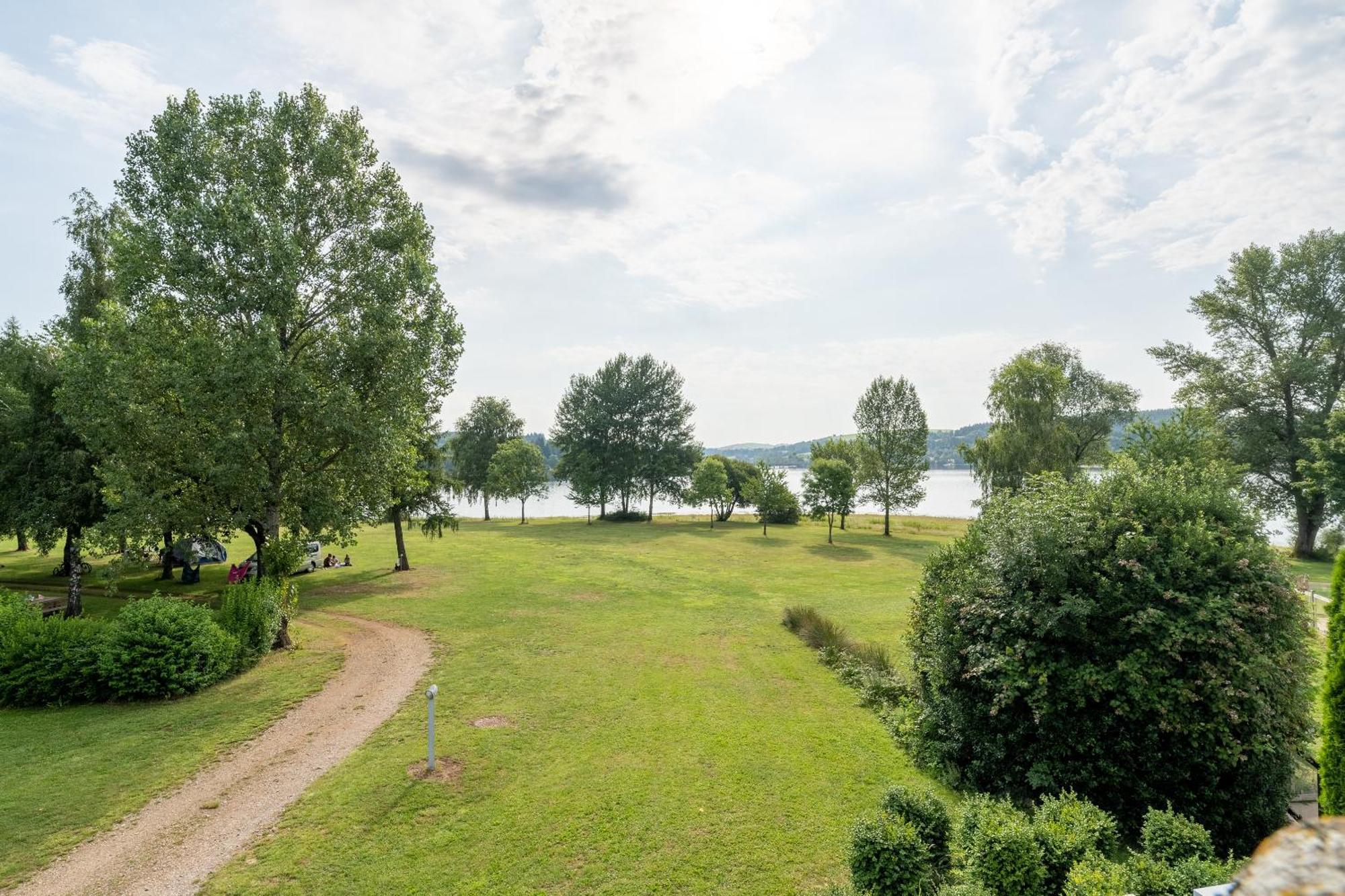 Hotel Camping Le Caussanel Canet-de-Salars Zewnętrze zdjęcie