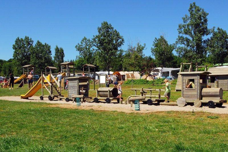 Hotel Camping Le Caussanel Canet-de-Salars Zewnętrze zdjęcie